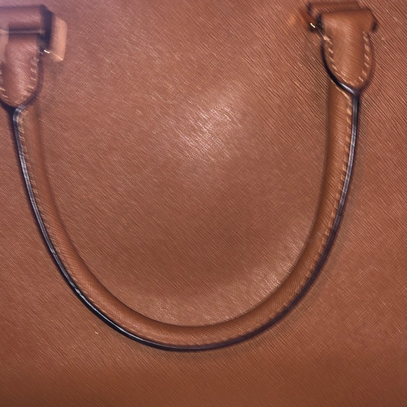 Medium size Michael kors brown handbag with strap - Picture 8 of 8